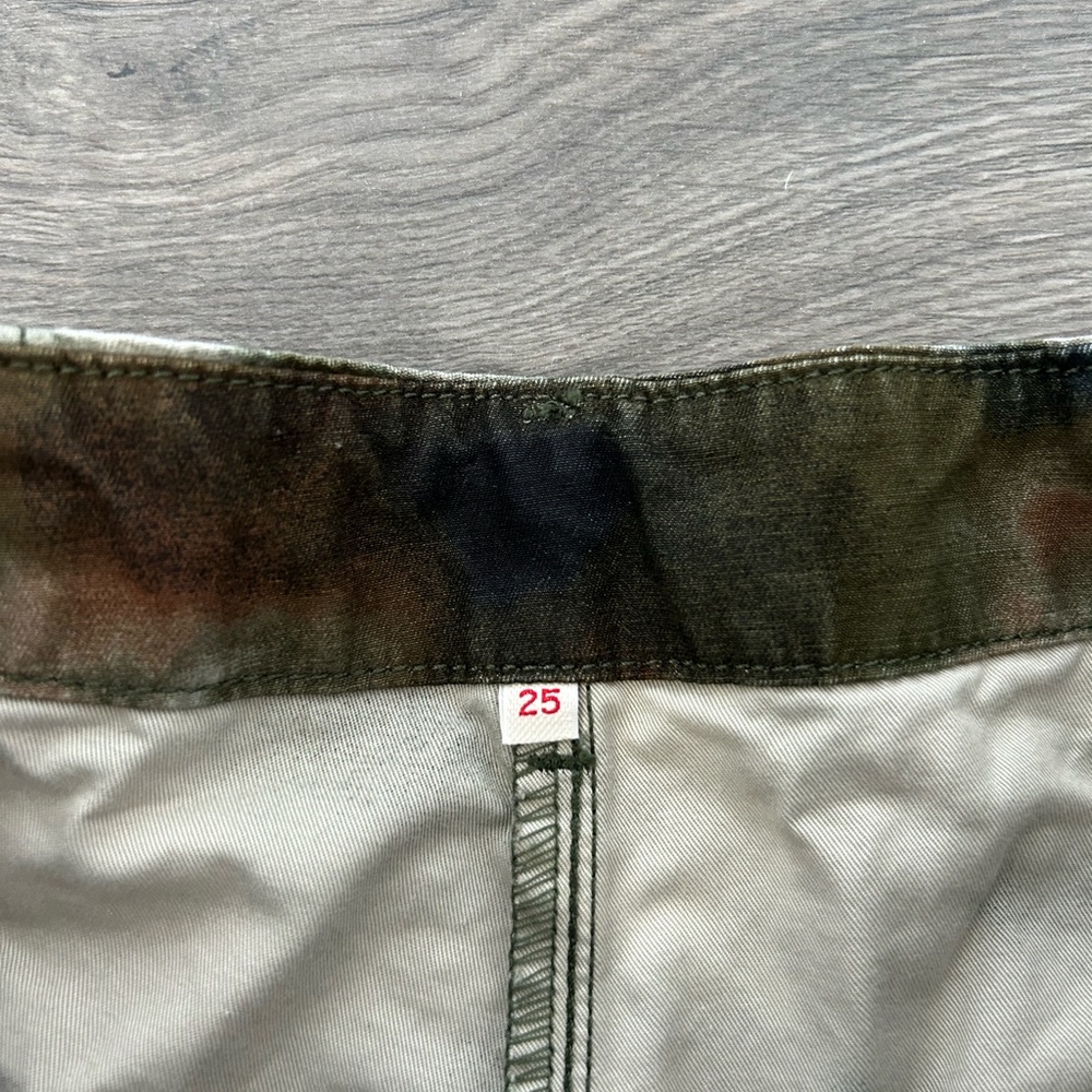 Levi’s Camo Camouflage Print Wide Leg Cargo Pants - Picture 4 of 4